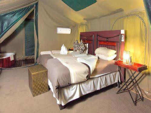 Hotel Camp Savuti Exterior foto